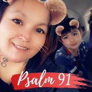 Meet your Posher, Hilary